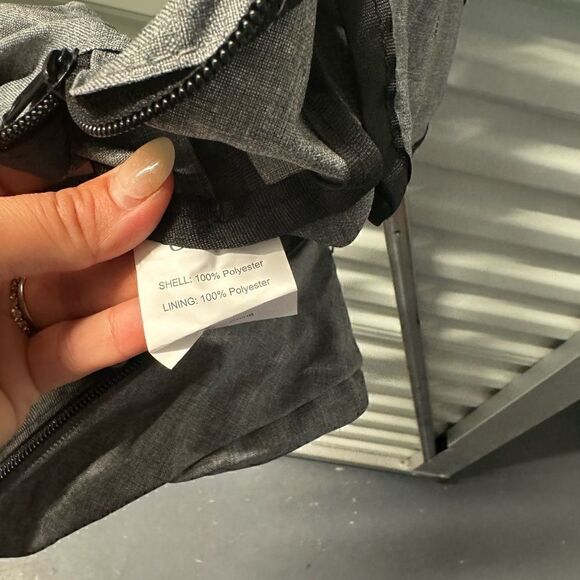NWT- Card Tech backpack Gray Lightweight - Picture 8 of 12